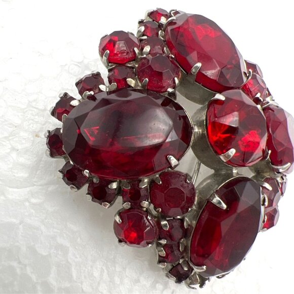 Vintage Red Rhinestone Brooch Pin Domed Prong Set Silver Tone Statement Runway - Picture 15 of 15
